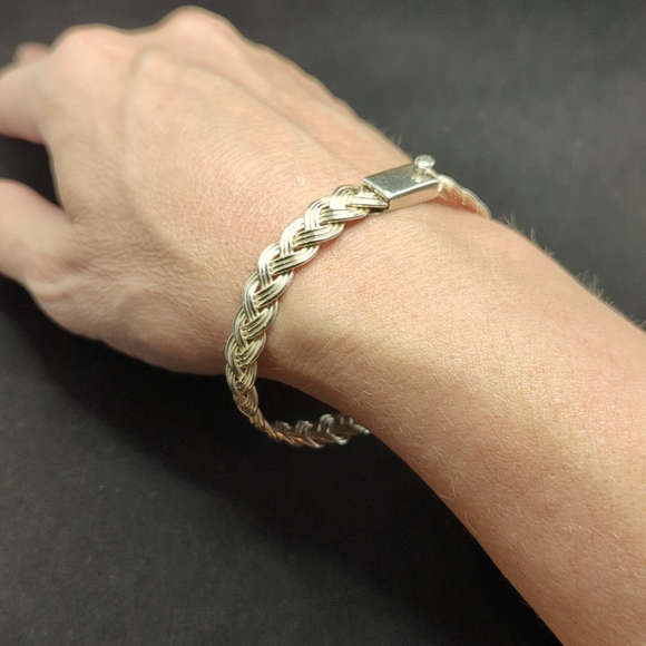 TP-55 Mex925 Silver Braid Bracelet - Picture 4 of 10
